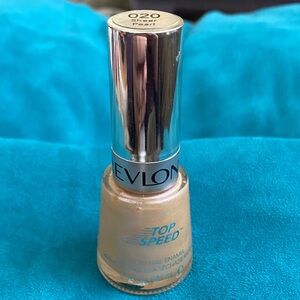 💖3/$10💖 Revlon Top Speed Nail Enamel in Sheer Pearl